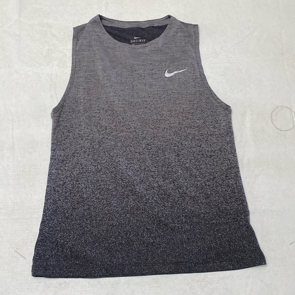 Nike black and gray lightweight tank top size M in good condition